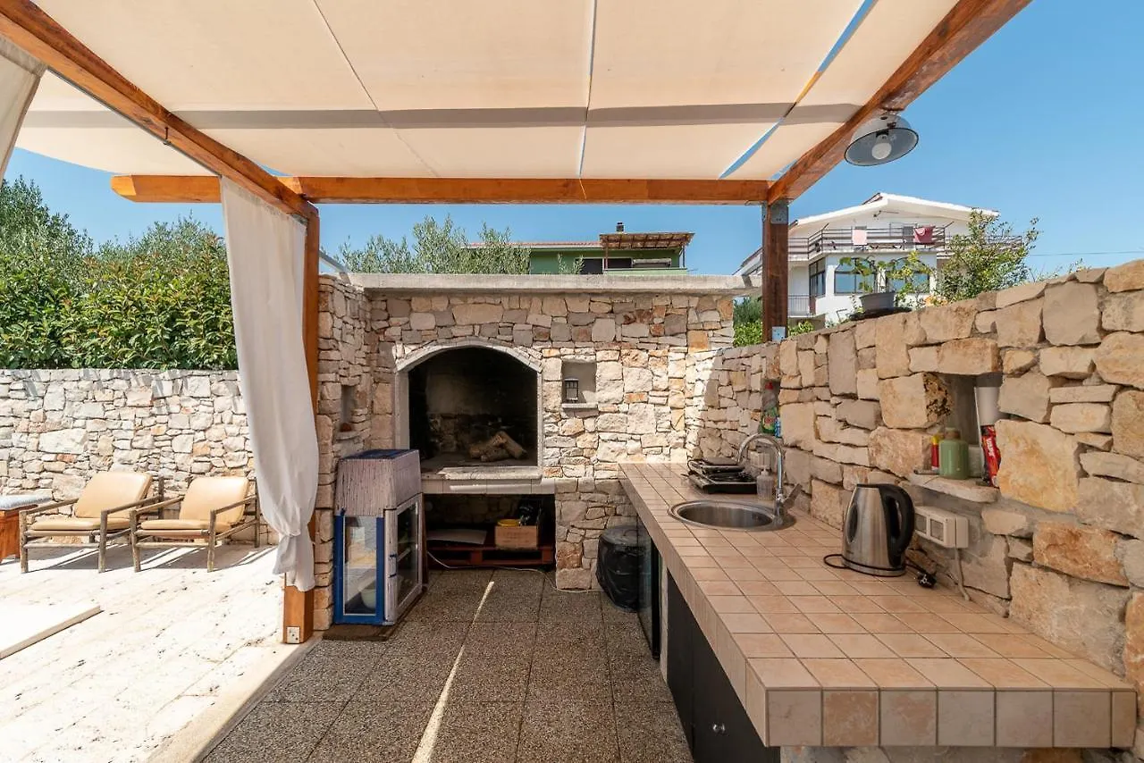 Villa Dome Slatine Holiday home