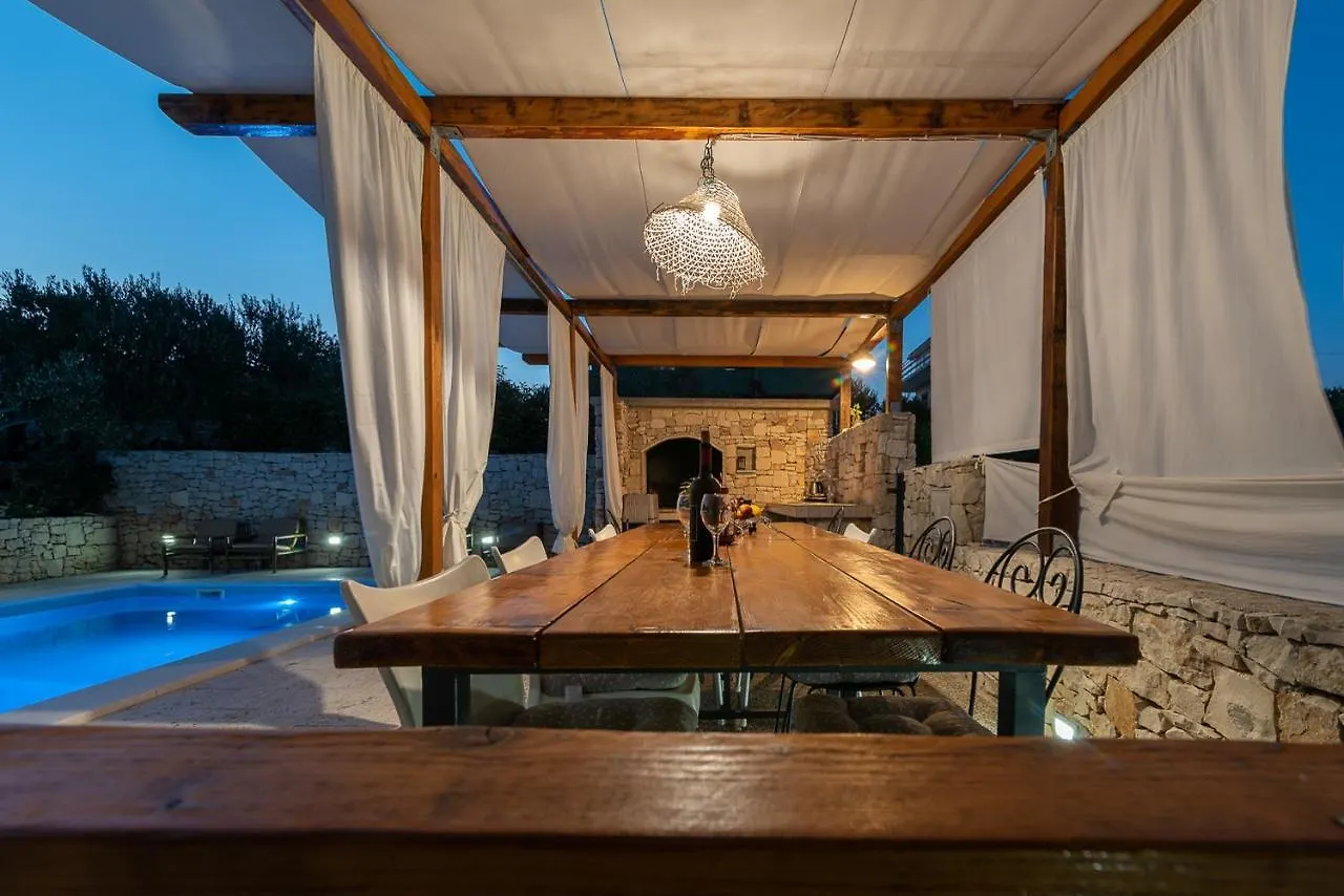 Villa Dome Slatine Holiday home