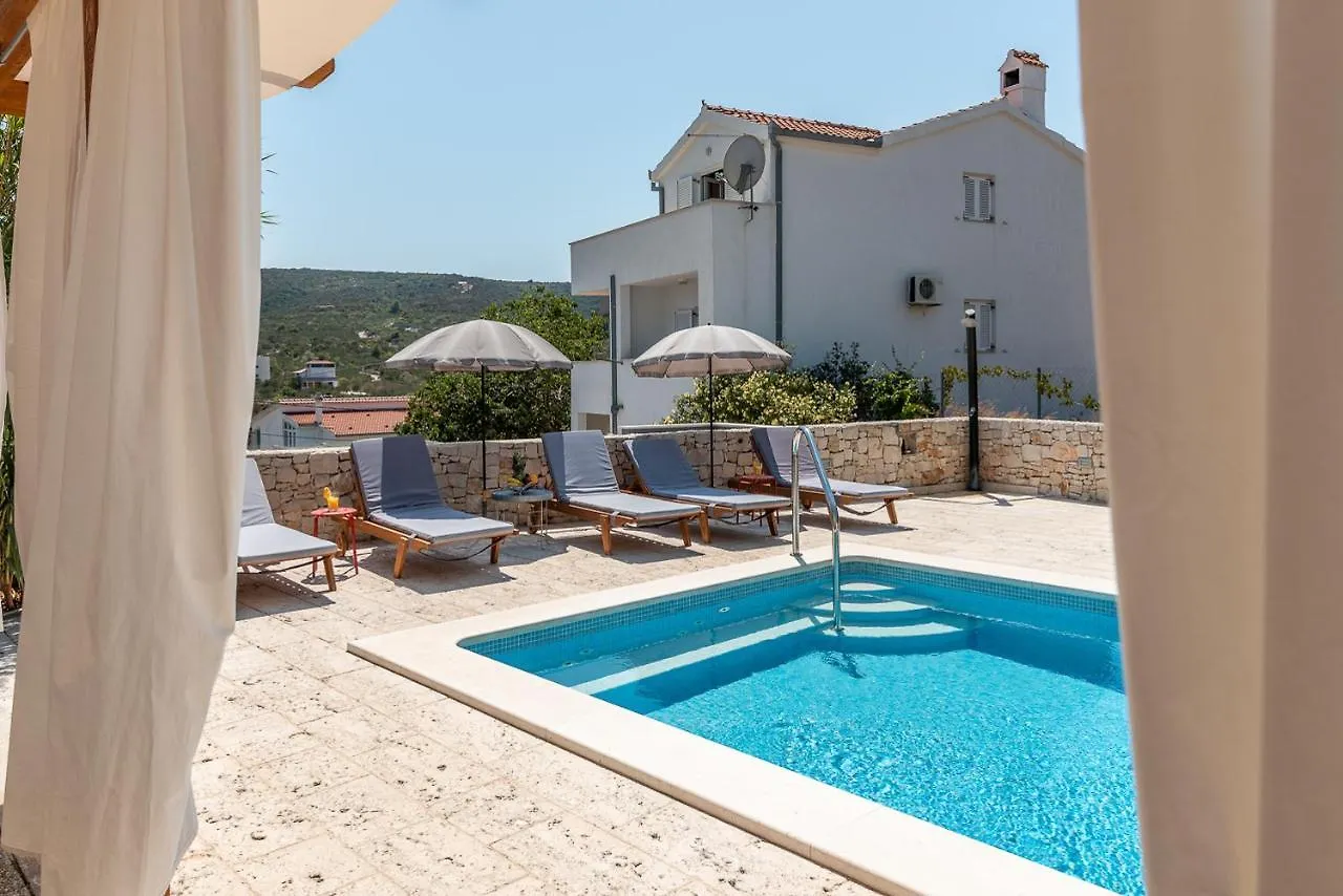 Villa Dome Slatine Holiday home